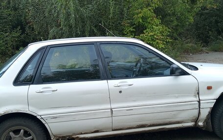 Mitsubishi Galant VIII, 1992 год, 130 000 рублей, 3 фотография