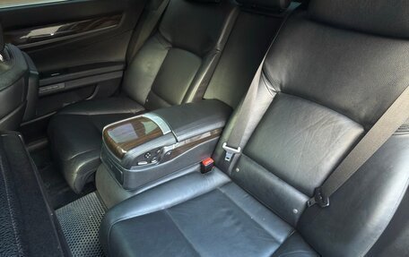 BMW 7 серия, 2011 год, 990 000 рублей, 12 фотография