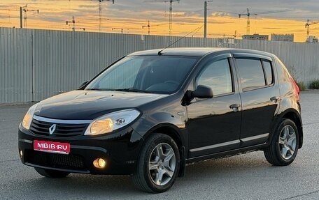 Renault Sandero I, 2013 год, 399 000 рублей, 1 фотография