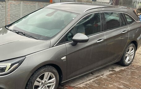 Opel Astra K, 2019 год, 1 500 000 рублей, 4 фотография