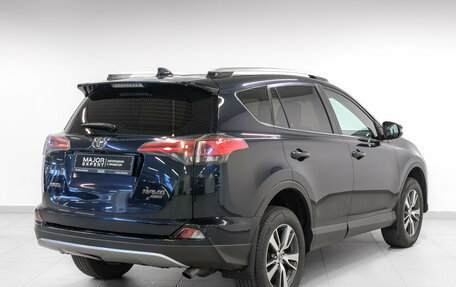 Toyota RAV4, 2018 год, 2 200 000 рублей, 5 фотография