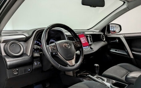 Toyota RAV4, 2018 год, 2 200 000 рублей, 16 фотография