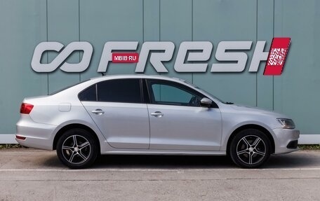 Volkswagen Jetta VI, 2012 год, 999 000 рублей, 5 фотография