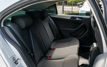 Volkswagen Jetta VI, 2012 год, 999 000 рублей, 7 фотография