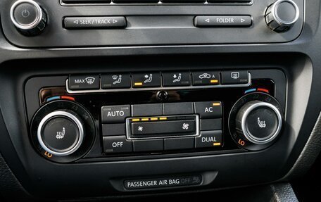Volkswagen Jetta VI, 2012 год, 999 000 рублей, 16 фотография