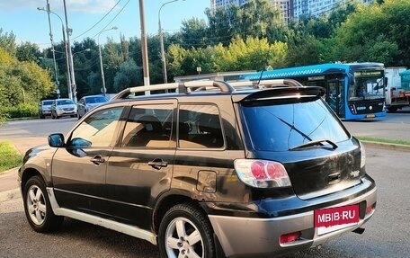 Mitsubishi Outlander III рестайлинг 3, 2004 год, 550 000 рублей, 5 фотография