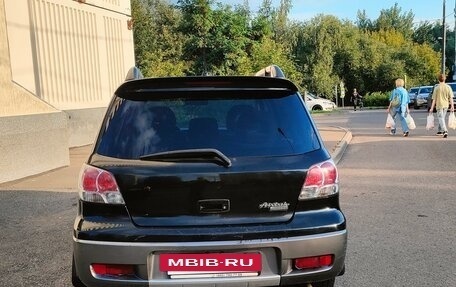 Mitsubishi Outlander III рестайлинг 3, 2004 год, 550 000 рублей, 4 фотография