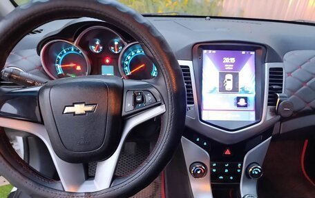 Chevrolet Cruze II, 2011 год, 560 000 рублей, 8 фотография
