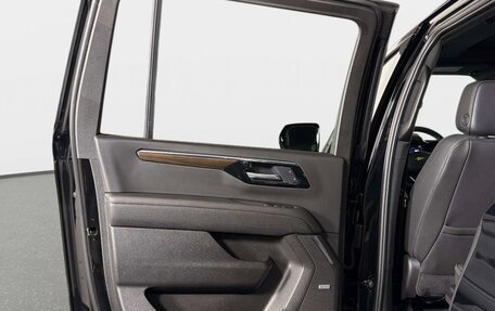 Chevrolet Suburban, 2026 год, 17 237 898 рублей, 32 фотография