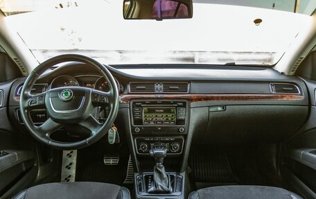 Skoda Superb III рестайлинг, 2012 год, 1 078 000 рублей, 13 фотография