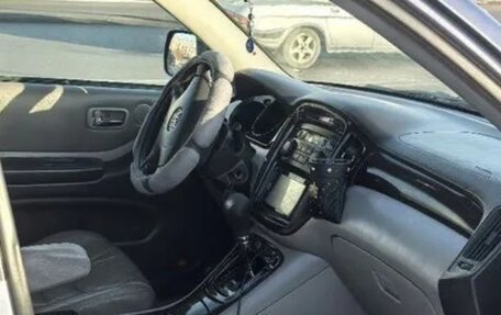 Toyota Highlander III, 2002 год, 950 000 рублей, 11 фотография