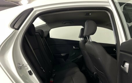 KIA Rio III рестайлинг, 2015 год, 945 000 рублей, 22 фотография