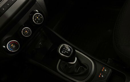 KIA Rio III рестайлинг, 2015 год, 945 000 рублей, 20 фотография