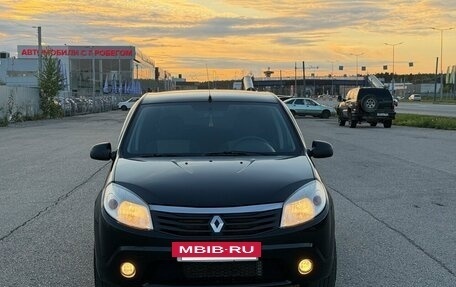 Renault Sandero I, 2013 год, 399 000 рублей, 3 фотография