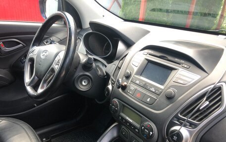 Hyundai ix35 I рестайлинг, 2015 год, 1 600 000 рублей, 4 фотография