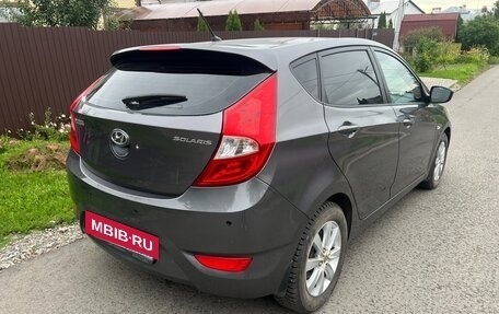 Hyundai Solaris II рестайлинг, 2011 год, 575 000 рублей, 3 фотография