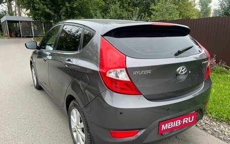 Hyundai Solaris II рестайлинг, 2011 год, 575 000 рублей, 5 фотография