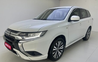Mitsubishi Outlander III рестайлинг 3, 2021 год, 2 050 000 рублей, 1 фотография