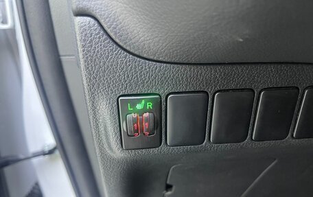 Mitsubishi Outlander III рестайлинг 3, 2021 год, 2 050 000 рублей, 8 фотография