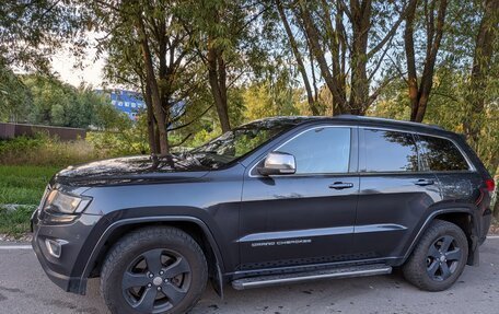 Jeep Grand Cherokee, 2013 год, 2 000 000 рублей, 2 фотография