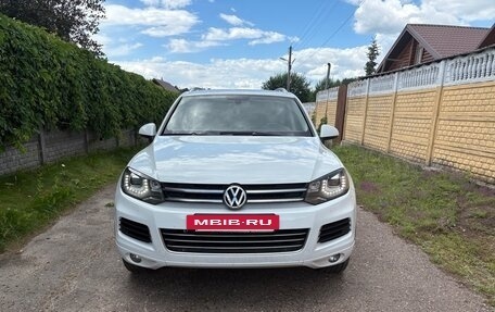 Volkswagen Touareg III, 2012 год, 2 100 000 рублей, 2 фотография