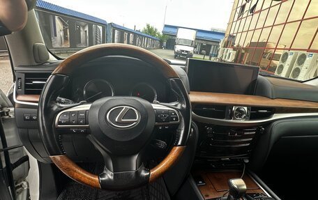 Lexus LX III, 2017 год, 8 100 000 рублей, 14 фотография