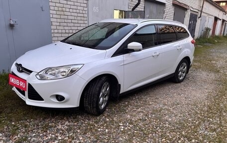 Ford Focus III, 2014 год, 850 000 рублей, 2 фотография