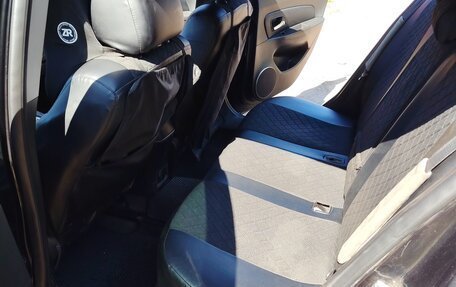 Chevrolet Cruze II, 2011 год, 800 000 рублей, 13 фотография