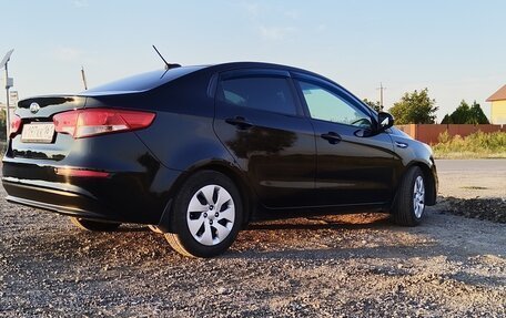 KIA Rio IV, 2017 год, 950 000 рублей, 3 фотография