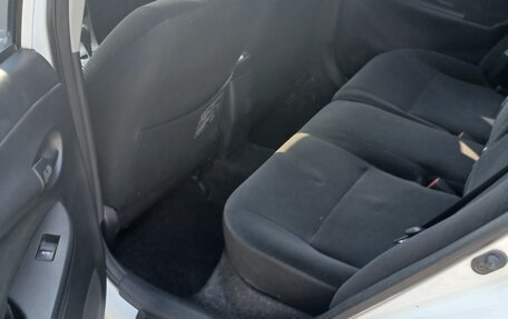 Toyota Corolla, 2011 год, 950 000 рублей, 3 фотография