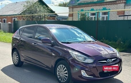 Hyundai Solaris II рестайлинг, 2012 год, 549 000 рублей, 3 фотография