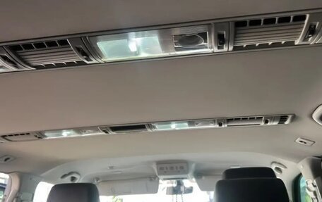 Volkswagen Multivan T6 рестайлинг, 2016 год, 3 920 000 рублей, 11 фотография