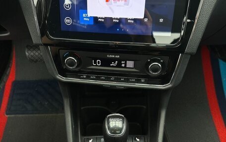 Skoda Rapid II, 2022 год, 1 200 000 рублей, 9 фотография