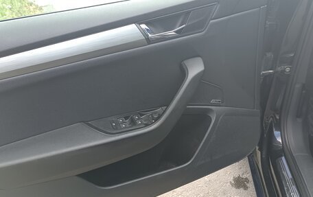 Skoda Superb III рестайлинг, 2015 год, 1 700 000 рублей, 9 фотография