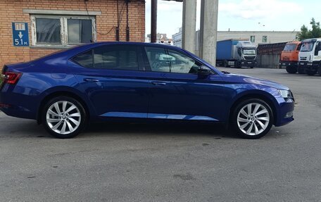 Skoda Superb III рестайлинг, 2015 год, 1 700 000 рублей, 4 фотография