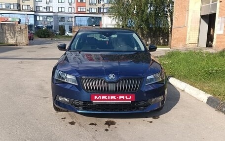 Skoda Superb III рестайлинг, 2015 год, 1 700 000 рублей, 2 фотография