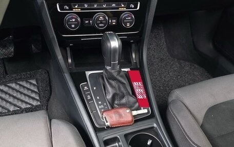 Volkswagen Golf VII, 2015 год, 1 350 000 рублей, 12 фотография
