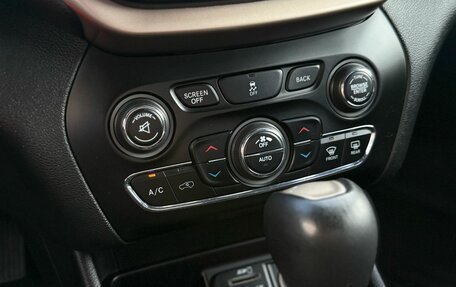 Jeep Cherokee, 2014 год, 1 450 000 рублей, 17 фотография