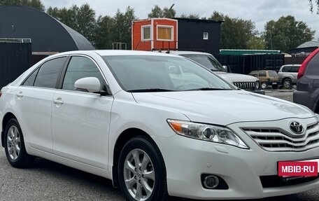 Toyota Camry, 2011 год, 1 300 000 рублей, 1 фотография