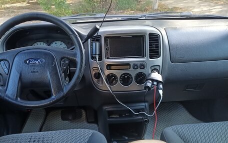 Ford Escape II, 2003 год, 550 000 рублей, 5 фотография