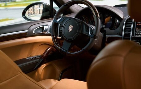 Porsche Cayenne III, 2011 год, 2 300 000 рублей, 15 фотография