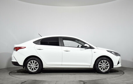 Hyundai Solaris II рестайлинг, 2020 год, 1 690 000 рублей, 4 фотография