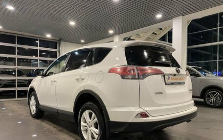 Toyota RAV4, 2016 год, 1 899 000 рублей, 5 фотография