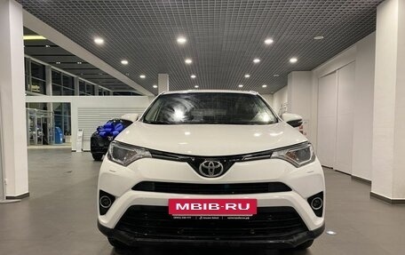 Toyota RAV4, 2016 год, 1 899 000 рублей, 8 фотография