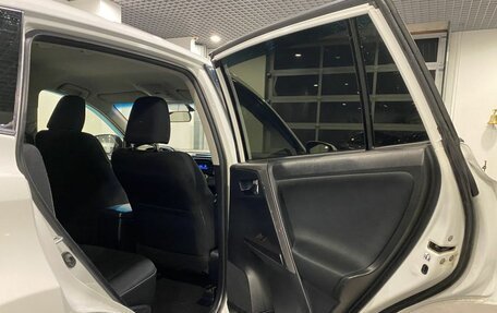 Toyota RAV4, 2016 год, 1 899 000 рублей, 26 фотография