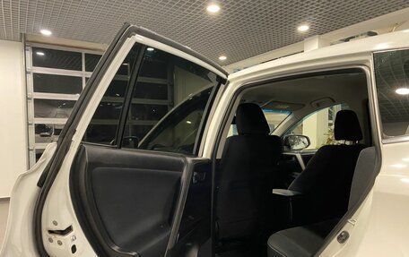 Toyota RAV4, 2016 год, 1 899 000 рублей, 24 фотография