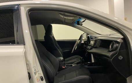 Toyota RAV4, 2016 год, 1 899 000 рублей, 29 фотография