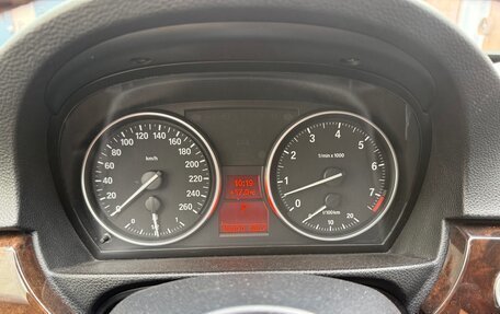 BMW 3 серия, 2010 год, 1 299 000 рублей, 13 фотография