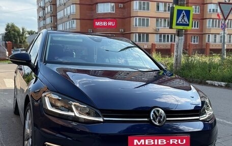 Volkswagen Golf VII, 2017 год, 1 630 000 рублей, 2 фотография
