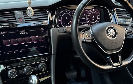 Volkswagen Golf VII, 2017 год, 1 630 000 рублей, 16 фотография